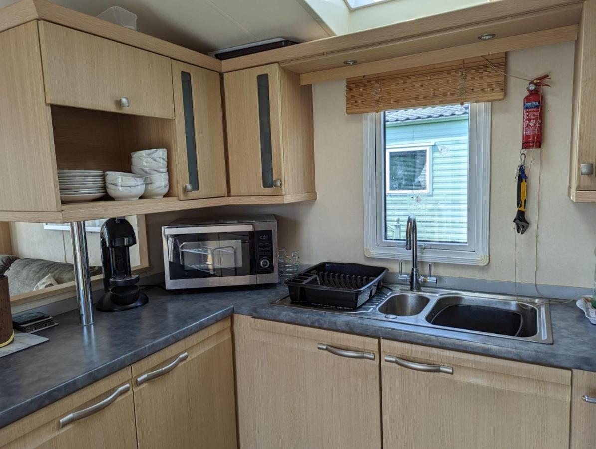 6 Berth Holiday Home On Ocean Edge Near Morecambe Heysham Exterior photo